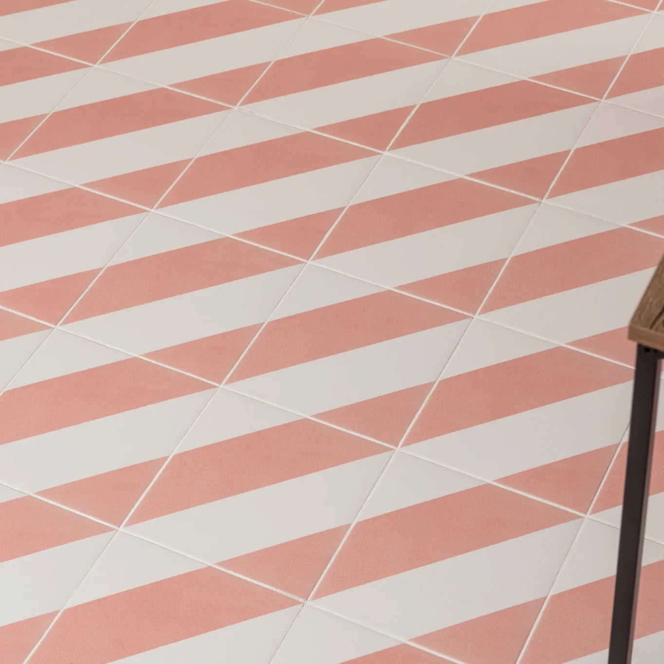 Striped Pink Tile 22x22cm - Metro Tiles