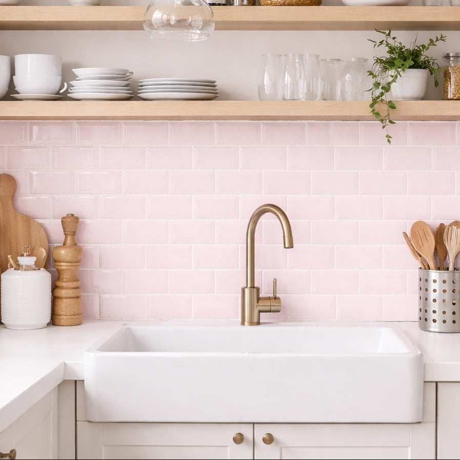 Metro Baby Pink Gloss 10x20cm