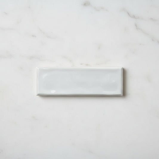 Old English White Daisy Wall Tile 20x6.5cm